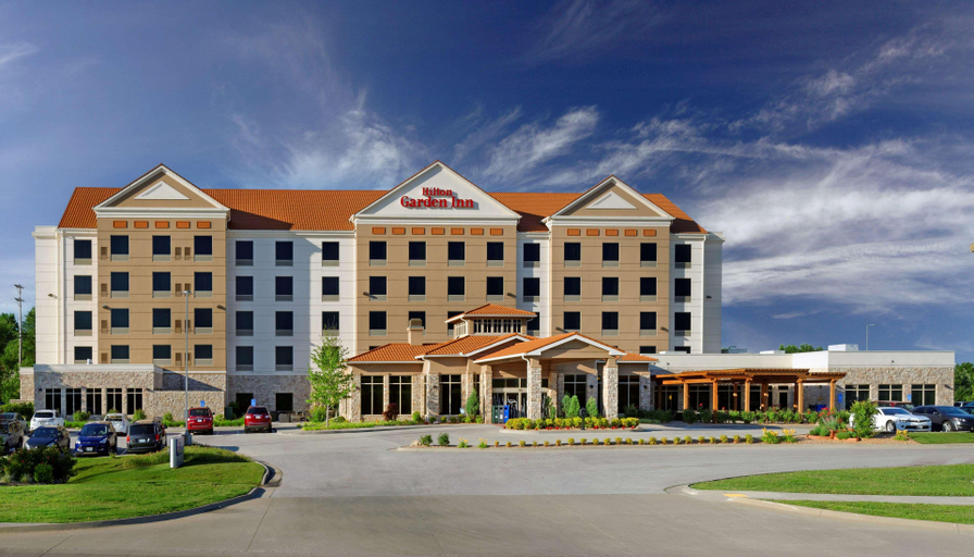 Exterior & Views 1, Hilton Garden Inn Springfield, MO, Greene