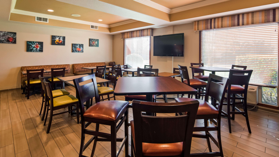 Food & Drinks 5, Best Western Plus Airport Inn & Suites, Alameda