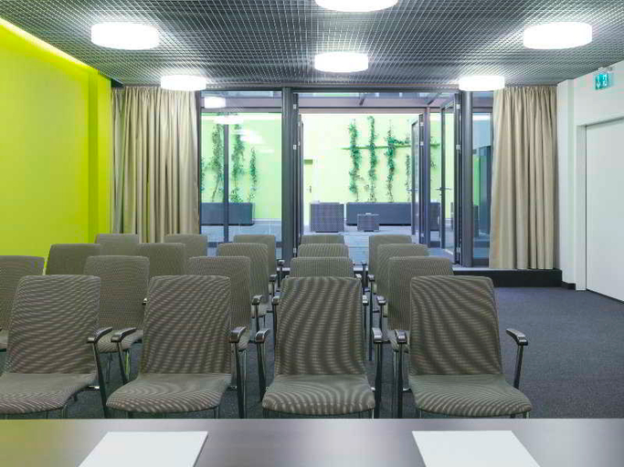 Others 5, Hotel Meierhof, Horgen