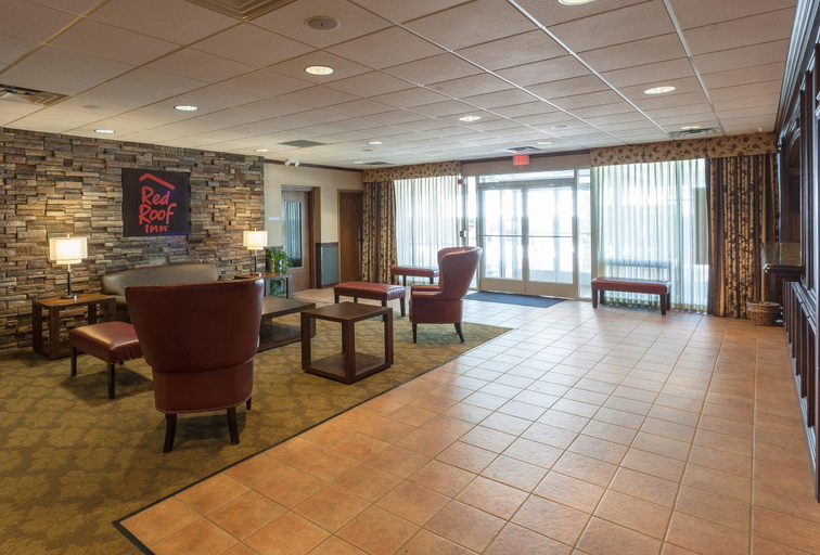 Public Area 2, Red Roof Inn & Suites DeKalb, De Kalb