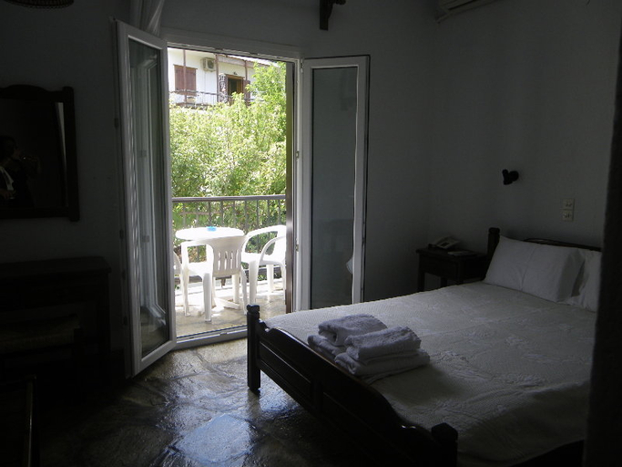 Bedroom 2, Hotel Anelli, Thessaly