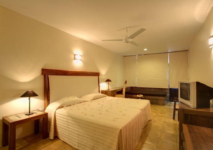 Bedroom 4, Nilaveli Beach Hotel, Kuchchaveli
