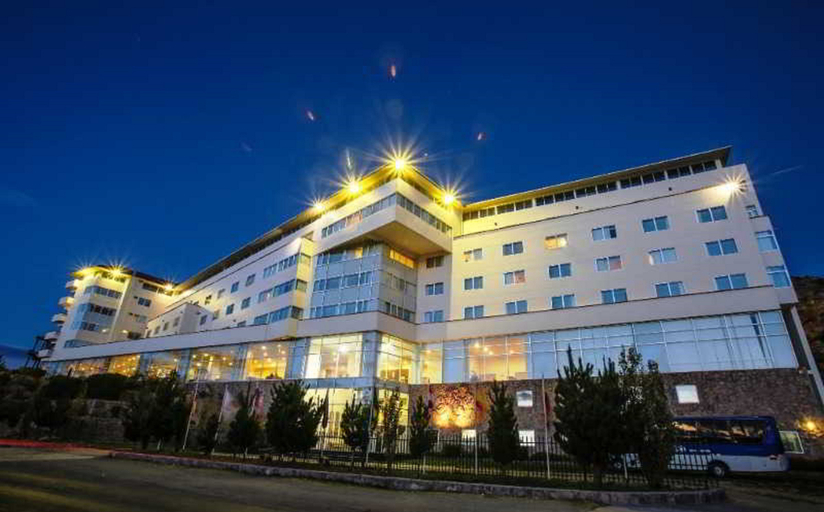 Exterior & Views