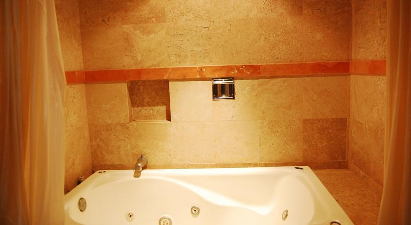 Bathroom 3, Maya Turquesa, Cozumel
