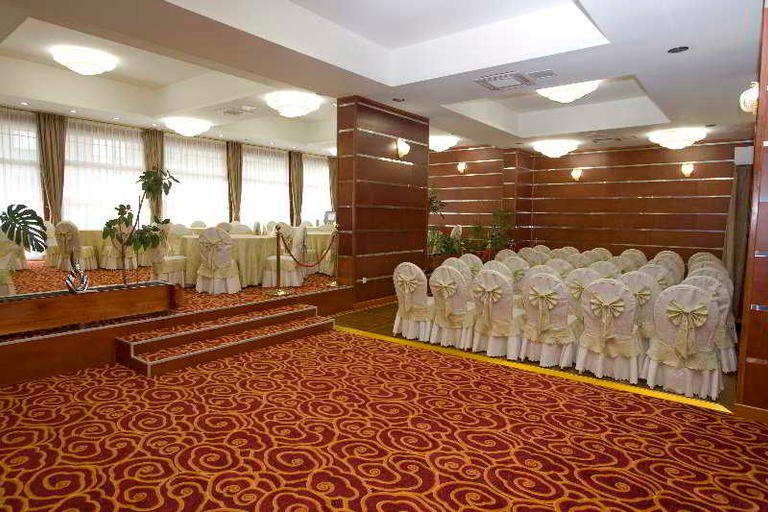 Business Facilities 4, Park Exclusive, Otočac