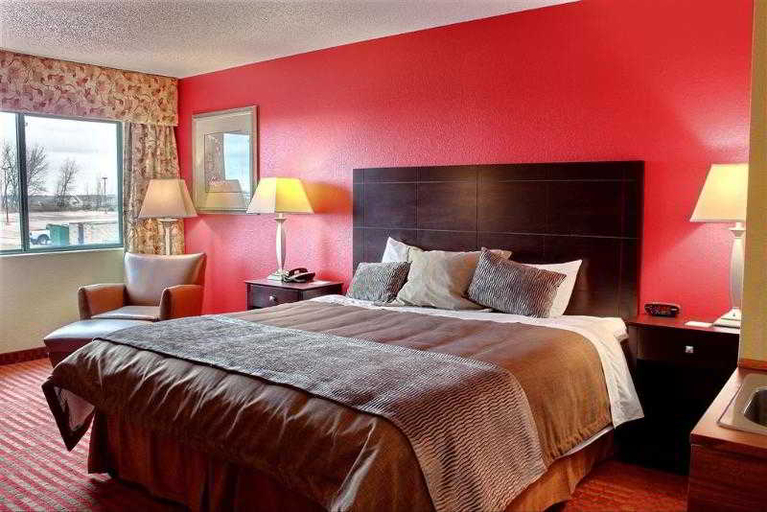 Bedroom 3, Comfort Inn & Suites at I-74 and 155, Tazewell