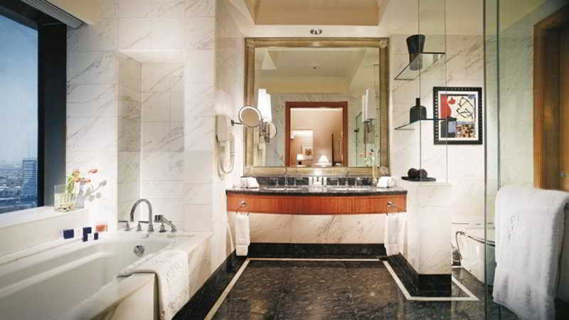 The Ritz-Carlton Jakarta, Mega Kuningan, Jakarta Selatan