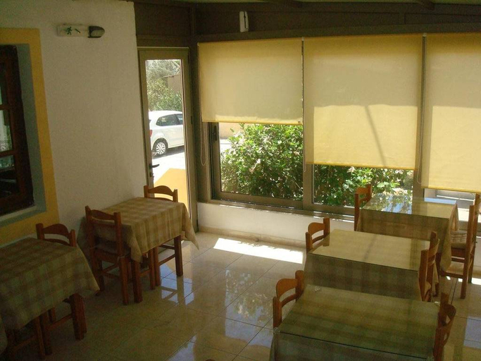 Others 4, Aghas, Crete