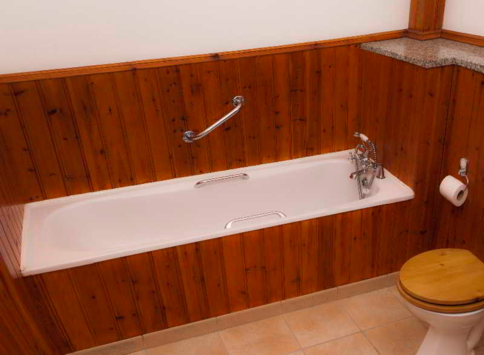 Bathroom, Brown Trout Golf & Country Inn, Causeway Coast and Glens