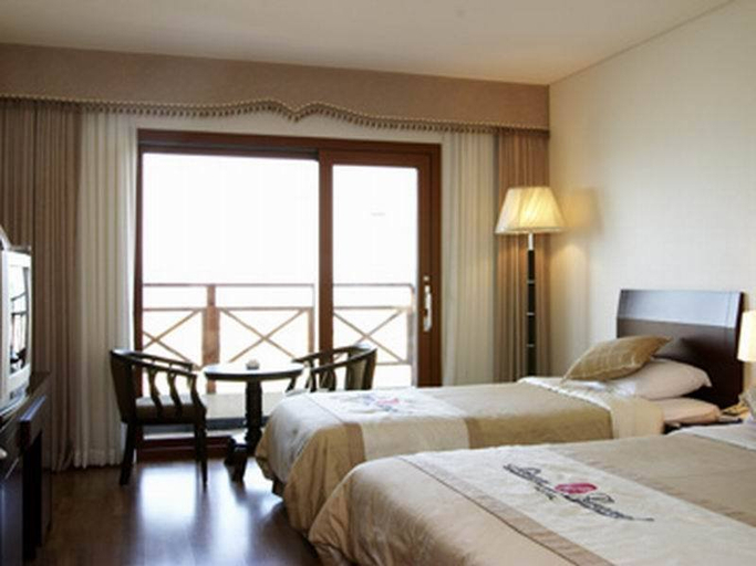 Bedroom 3, Ocean Grand Hotel, Jeju