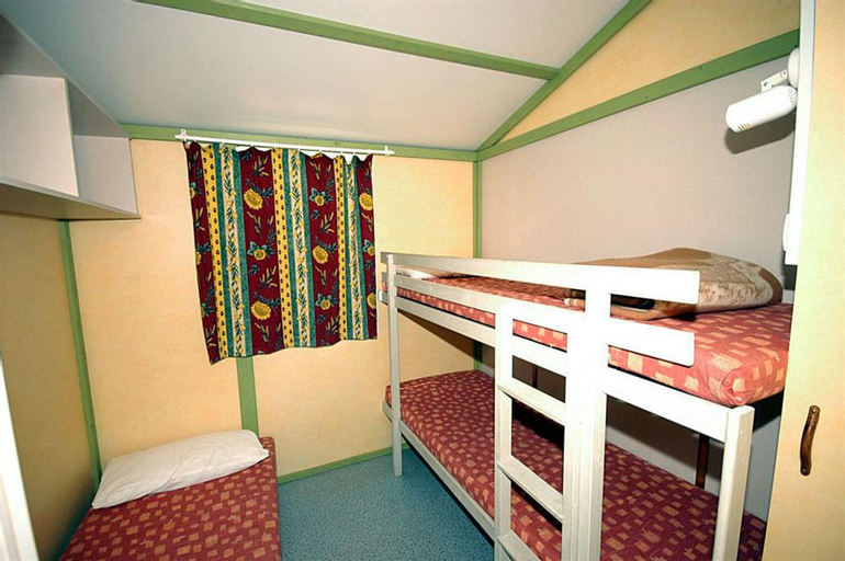 Bedroom 4, Villaggio Colombo, Savona