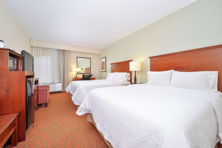 Bedroom 4, Hampton Inn Waynesboro/Stuarts Draft, Augusta