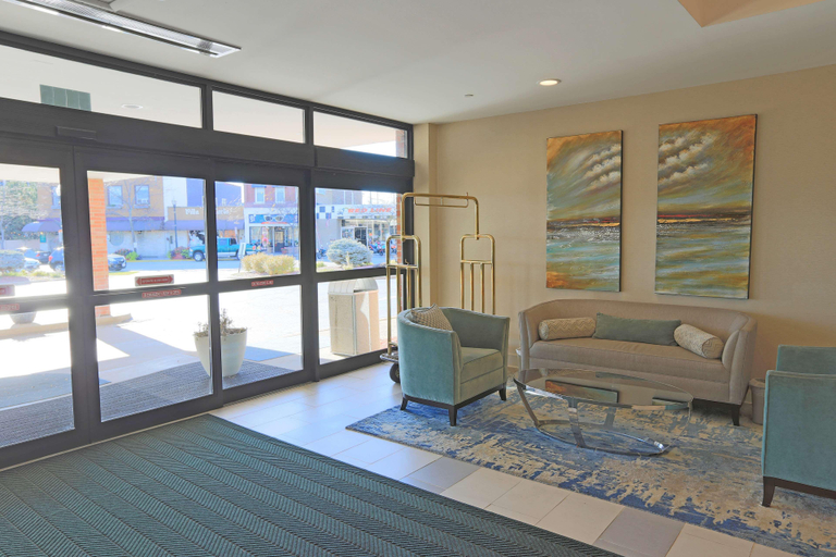 Public Area 2, Wyndham Garden Kenosha Harborside, Kenosha