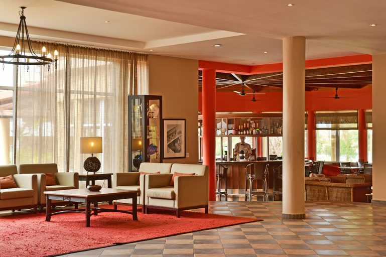 Public Area 4, Pestana Trópico, Praia
