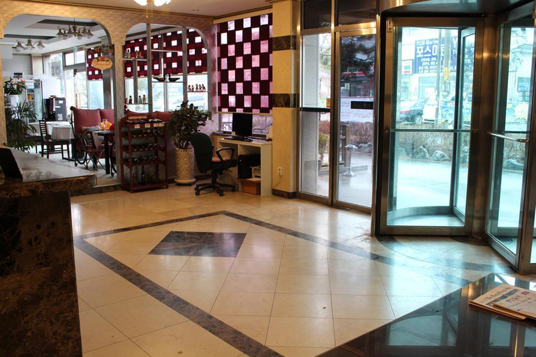 Public Area 2, Hotel Parkwood Incheon Airport, Jung