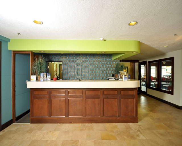 Public Area 2, Best Western Norwalk, Huron