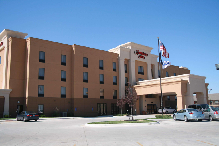 Exterior & Views 2, Hampton Inn Garden City, Finney