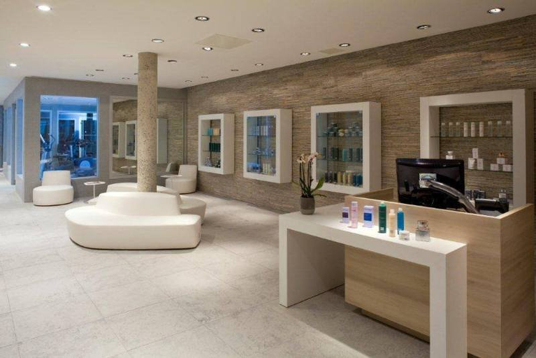 Bathroom 5, Spa Marin du Val André Thalasso Resort, Côtes-d'Armor