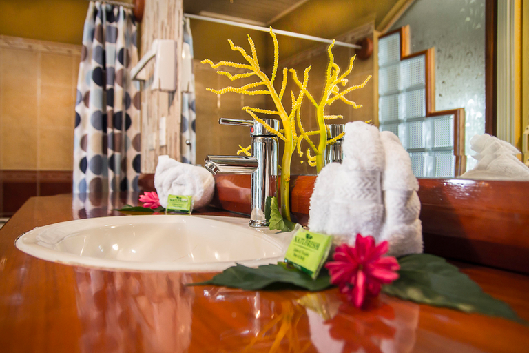 Bathroom 3, Rancho Corcovado, Osa