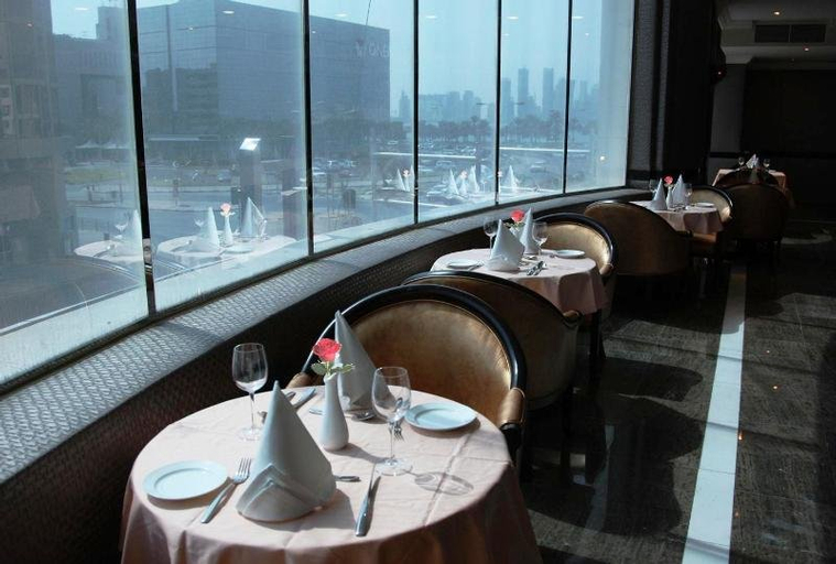 Food & Drinks 5, Horizon Manor, Doha