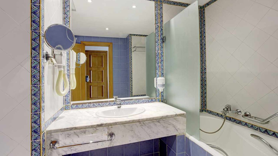 Bathroom 5, TUI MAGIC LIFE Africana, Bouficha