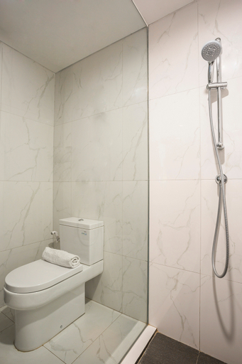 Bathroom 8