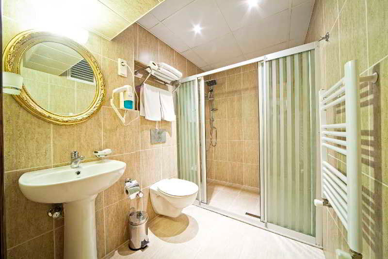 Bathroom 4, Fides Hotel, Fatih