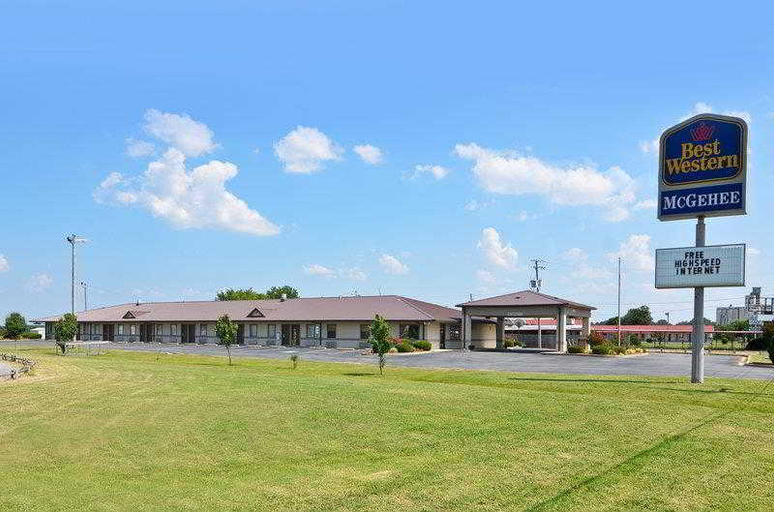 Exterior & Views 2, Super 8 by Wyndham McGehee, Desha