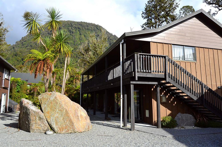 Exterior & Views 2, Rainforest Retreat, Westland