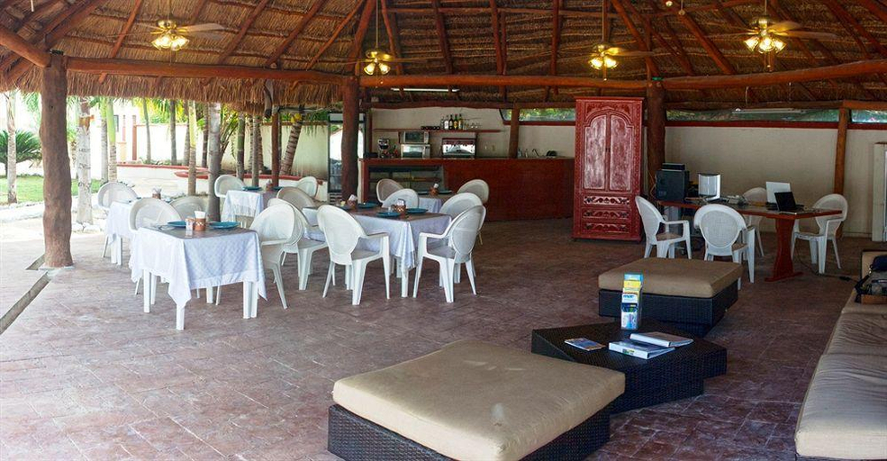 Food & Drinks 4, Villas Coco Resorts, Isla Mujeres