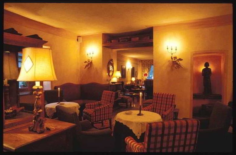 Others, Villa Novecentro, Aosta