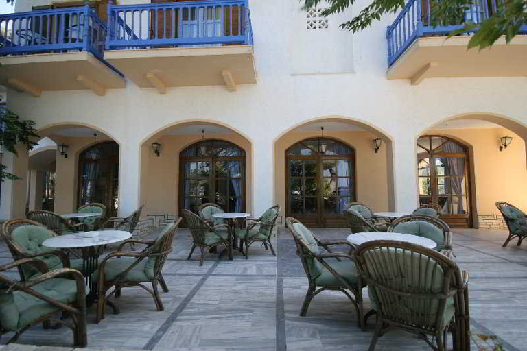 Food & Drinks 4, Theodorou Beach, South Aegean
