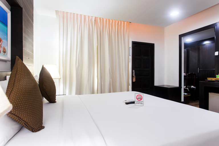 Bedroom 6