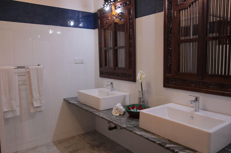 Bathroom 4, Wunderbar Beach Club Hotel, Bentota