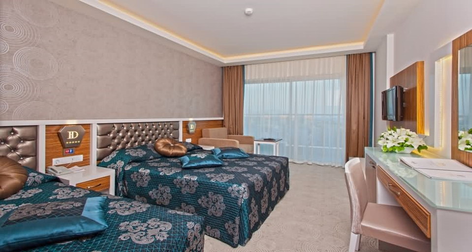 Bedroom 3, Diamond Hill Resort Hotel, Alanya