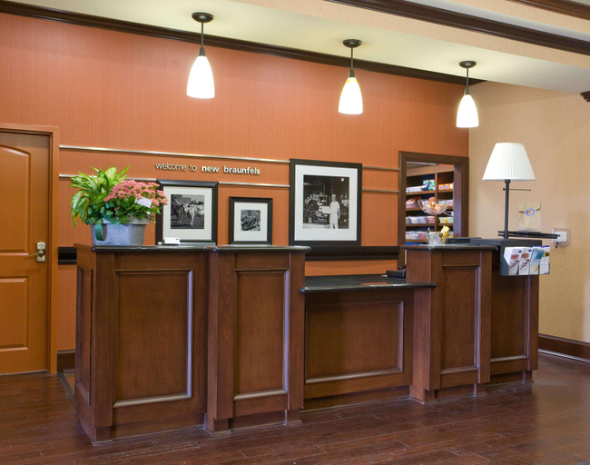 Public Area 2, Hampton Inn & Suites New Braunfels, Comal