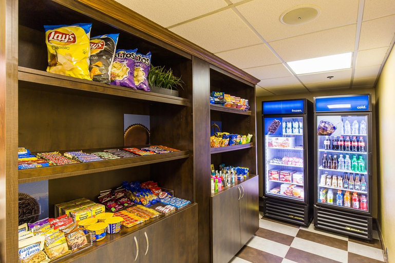 Food & Drinks 5, Four Points by Sheraton Chicago Westchester Oak, Cook
