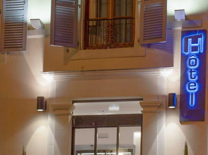 Public Area 3, Central Hotel, Gard