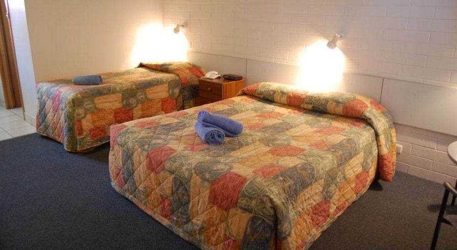 Bedroom 3, Bass & Flinders Motor Inn, Central Coast - Pt A