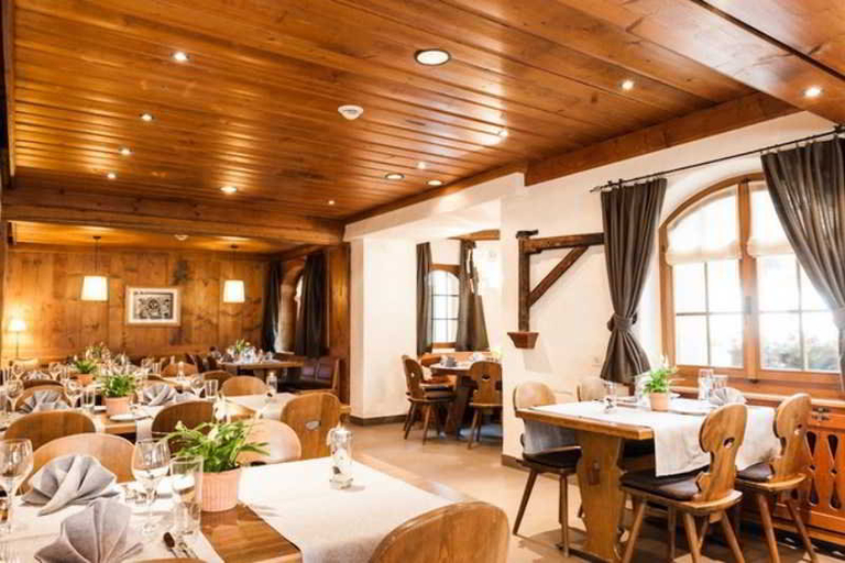Food & Drinks 4, Landhaus, Saanen