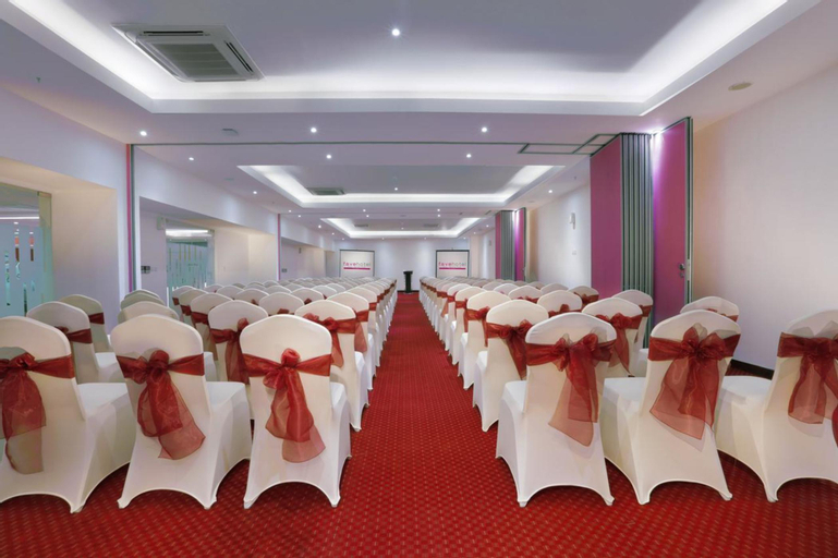 Business Facilities 19