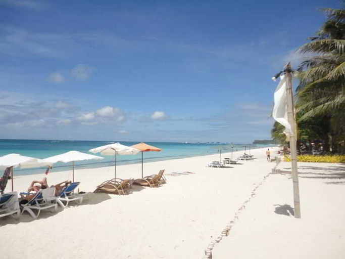Others, La Isla Bonita Resort, Malay
