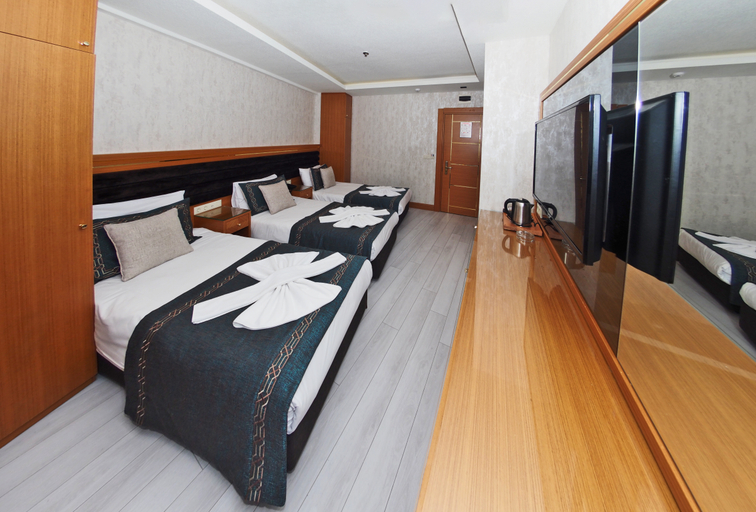 Bedroom 2, Grand Emir Hotel, Fatih