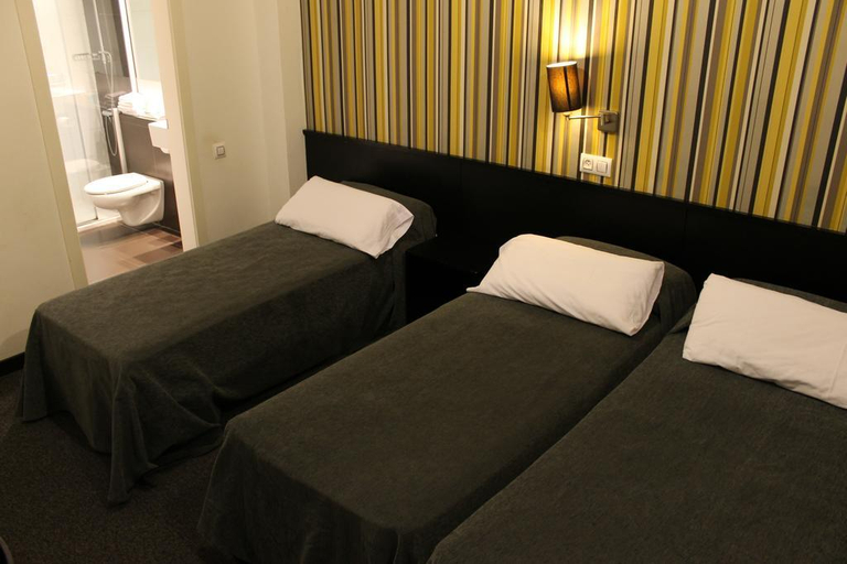 Bedroom 2, Hotel Urquinaona, Barcelona