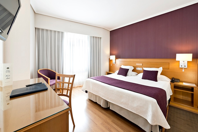 Bedroom 3, Trafalgar, Madrid