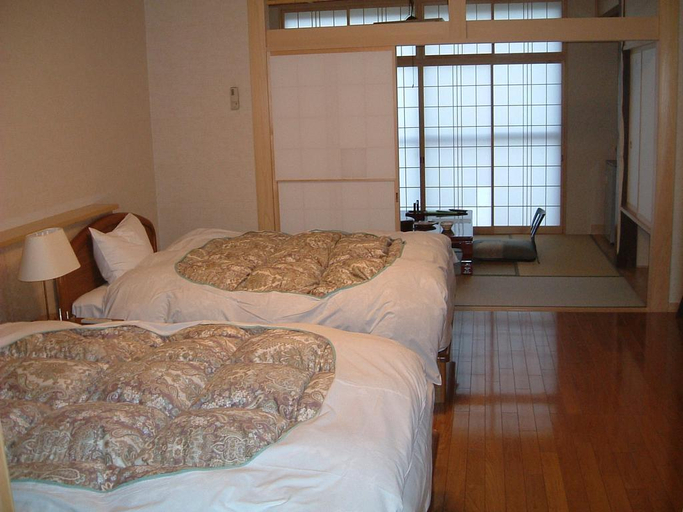 Bedroom 3, Oyado Sansui, Achi