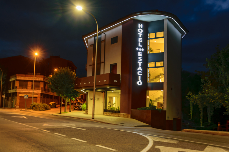 Exterior & Views 2, Estacio, Girona