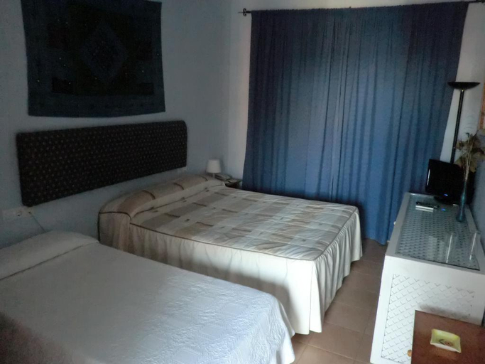 Bedroom 4, Hostal Alhaja Playa, Cádiz