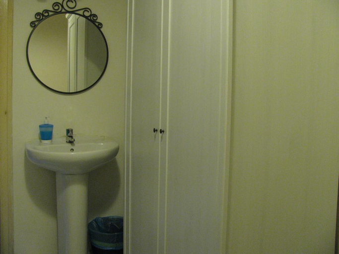 Bathroom 5, Hostal El Kano, Barcelona
