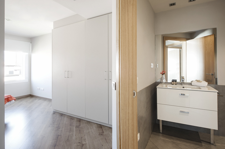 Bathroom 5, The Corner Apartments by Aspasios, Barcelona